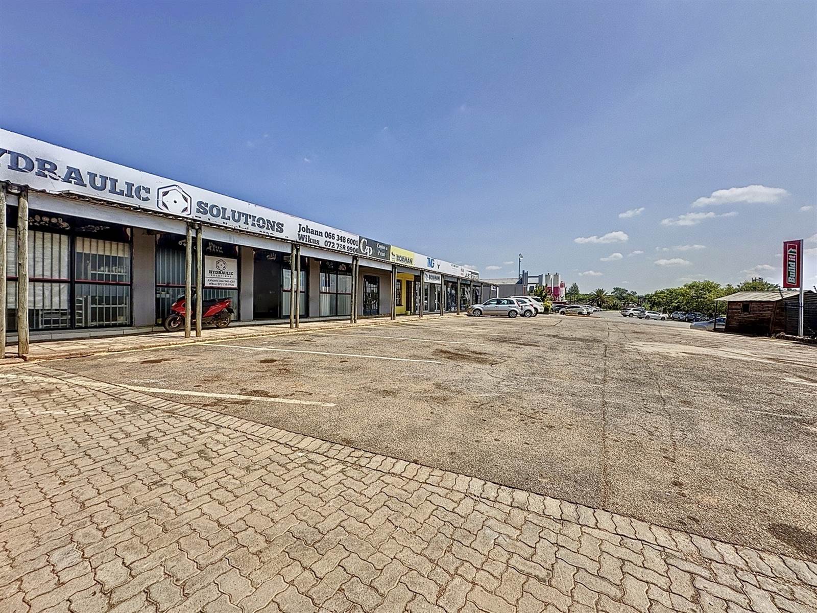 2800  m² Commercial space in Zwavelpoort photo number 26