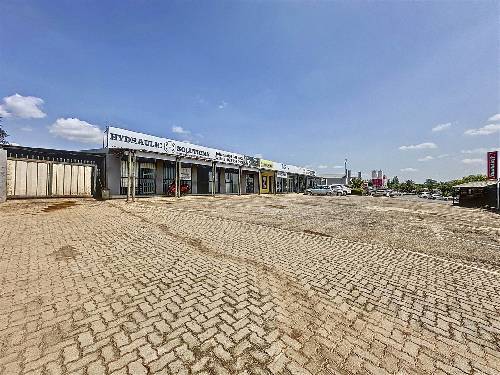 2800  m² Commercial space in Zwavelpoort photo number 23