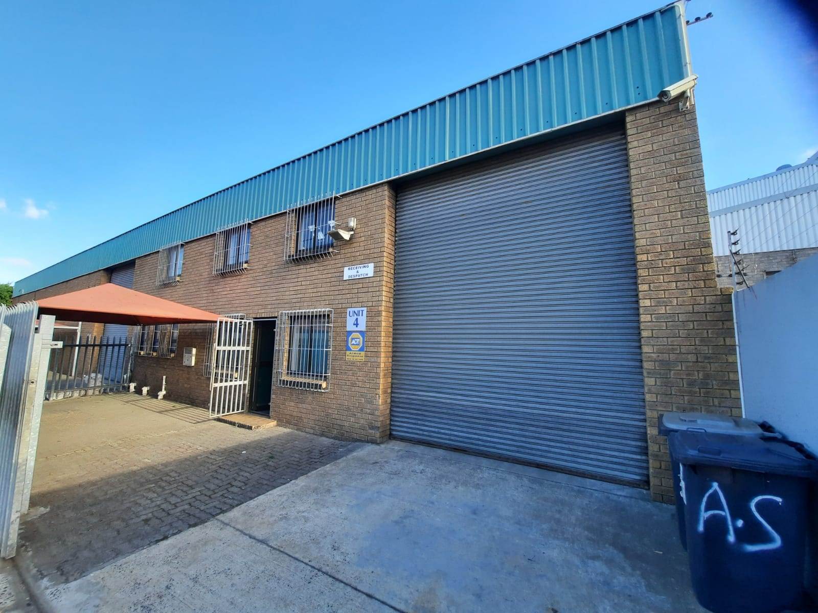 356  m² Industrial space in Beaconvale photo number 1