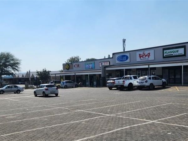100 m² Retail Space 100 m² Retail Space