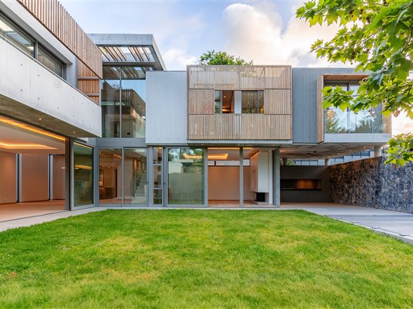4 Bedroom House 4 Bedroom House