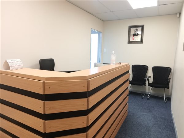 100  m² Commercial space in Umhlanga Ridge