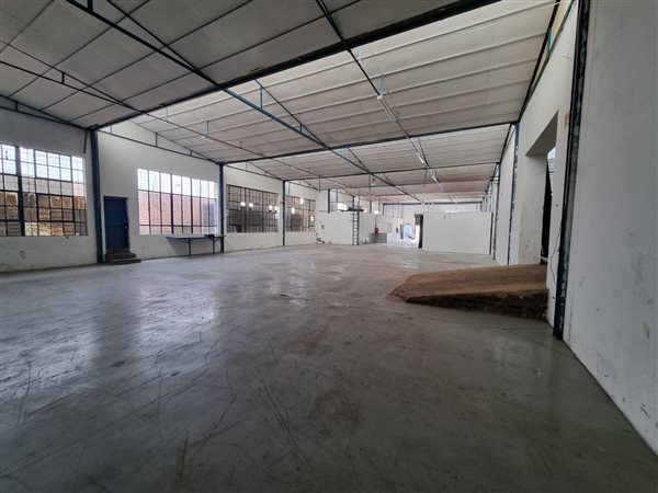 530 m² Industrial space 530 m² Industrial space