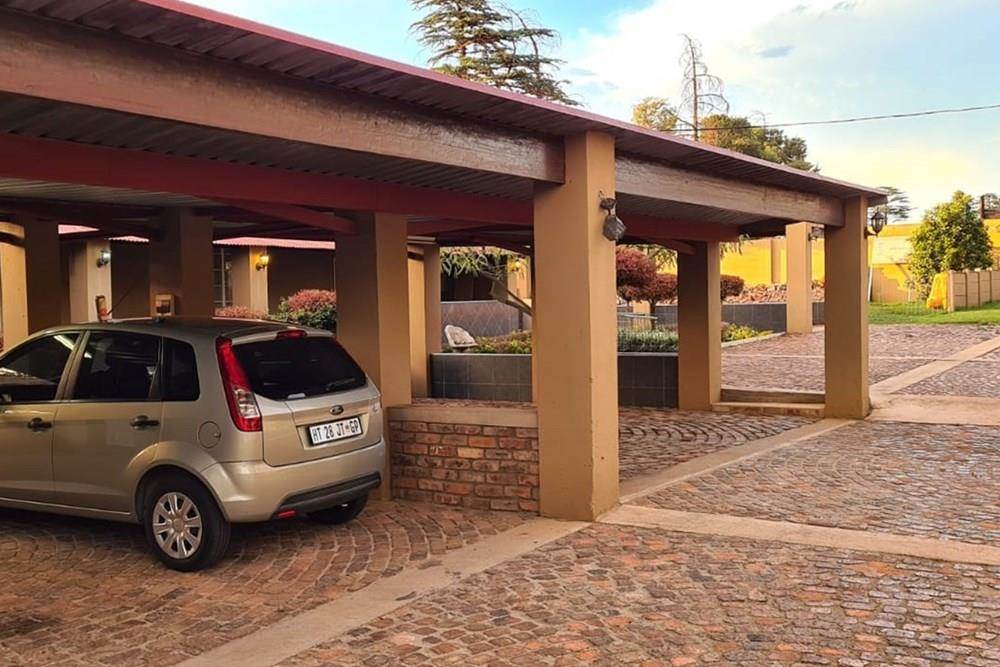 320  m² Industrial space in Randfontein South photo number 15