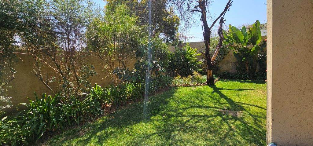4 Bed House in Craighall photo number 23