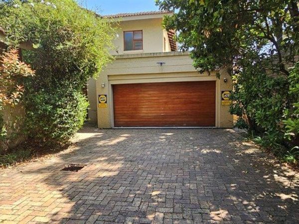4 Bed House in Craighall