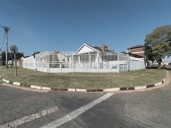3 Bedroom House 3 Bedroom House