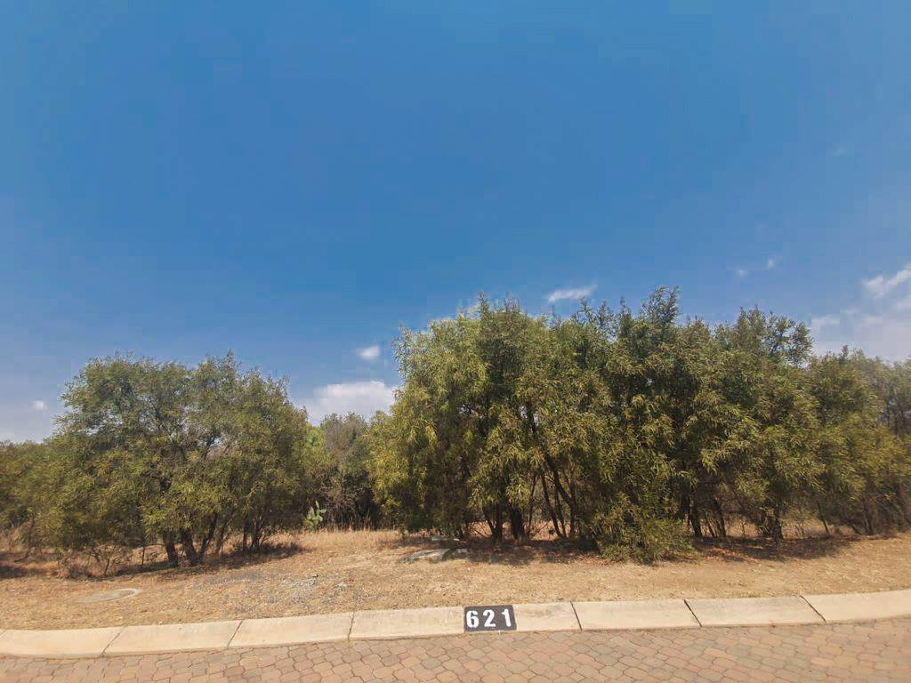 4175 m² Land available in Xanadu photo number 2