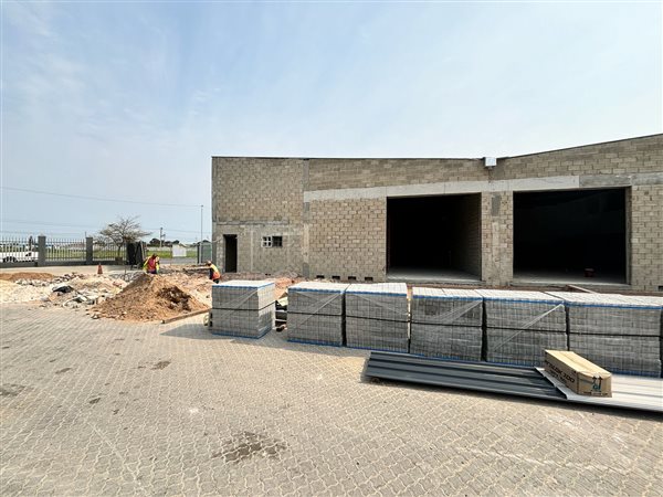 284  m² Industrial space