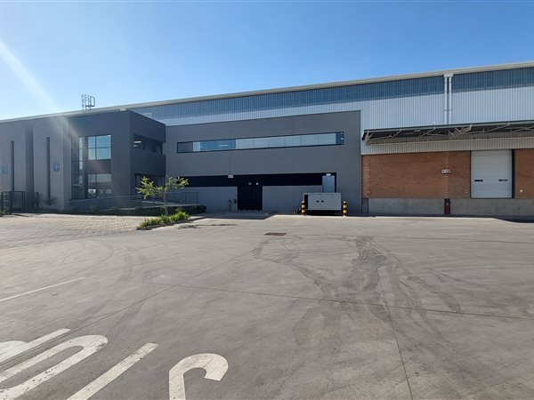 3 573  m² Industrial space