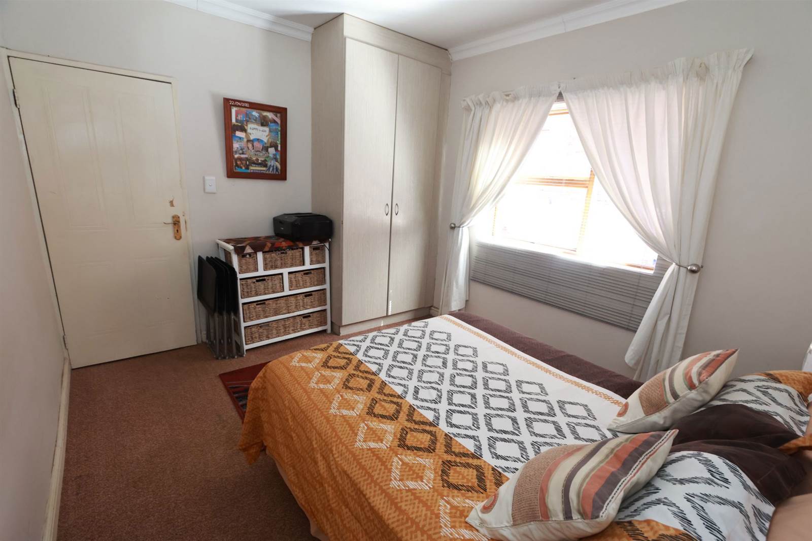 2 Bed Apartment in Uitenhage Central photo number 15