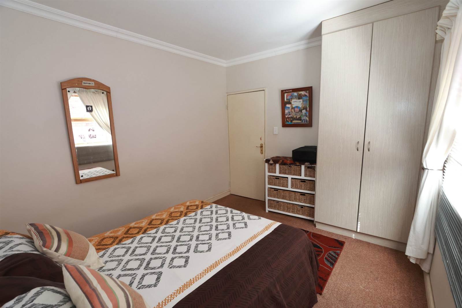 2 Bed Apartment in Uitenhage Central photo number 13