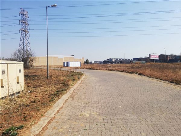 6 961 m² Land