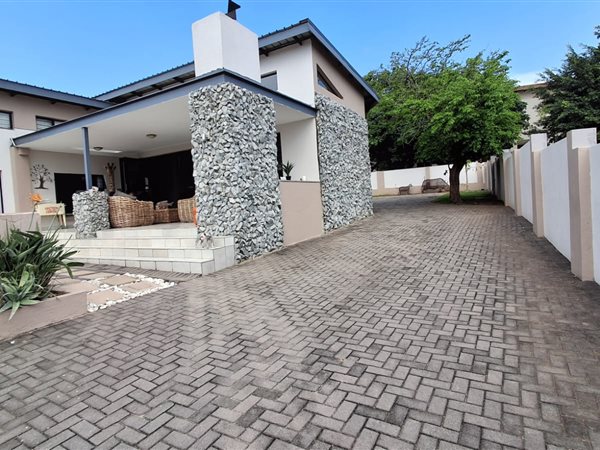 3 Bedroom House 3 Bedroom House