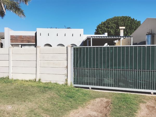 2 Bedroom House 2 Bedroom House