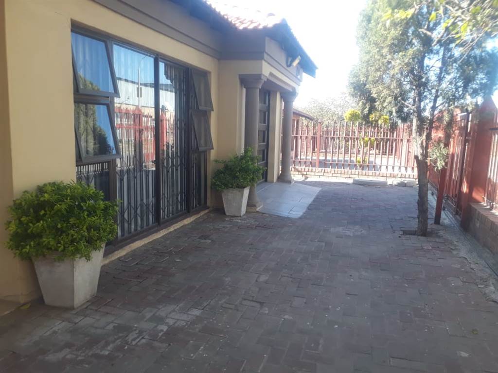 3 Bed House for sale in Boitekong T4679274 Private Property