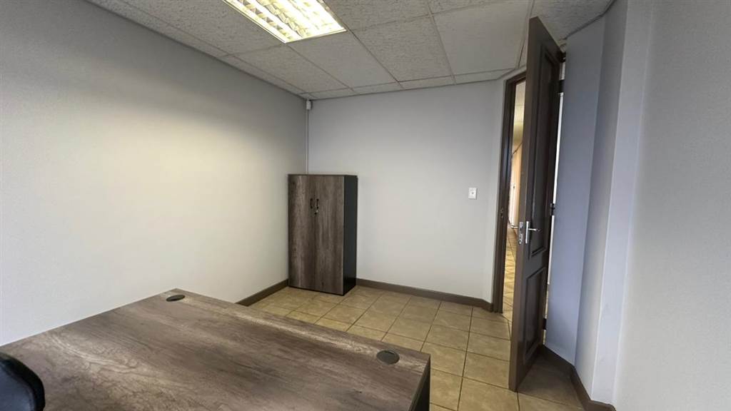 25  m² Commercial space in Highveld photo number 11