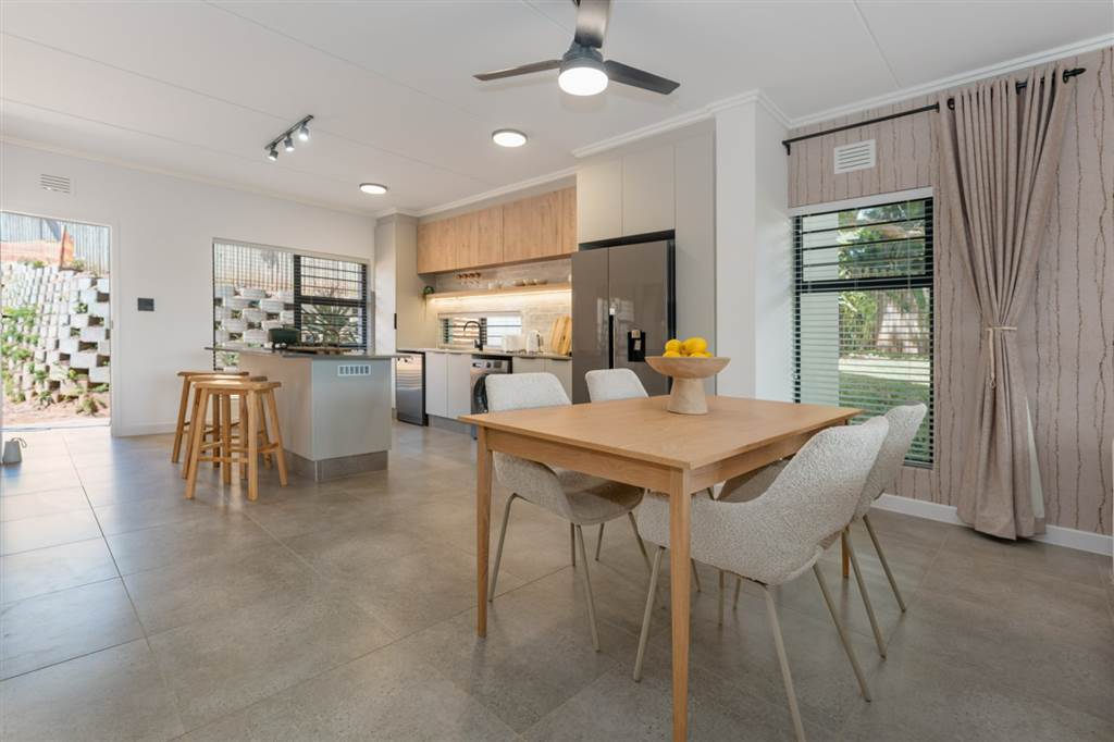 3 Bedroom Townhouse 3 Bedroom Townhouse