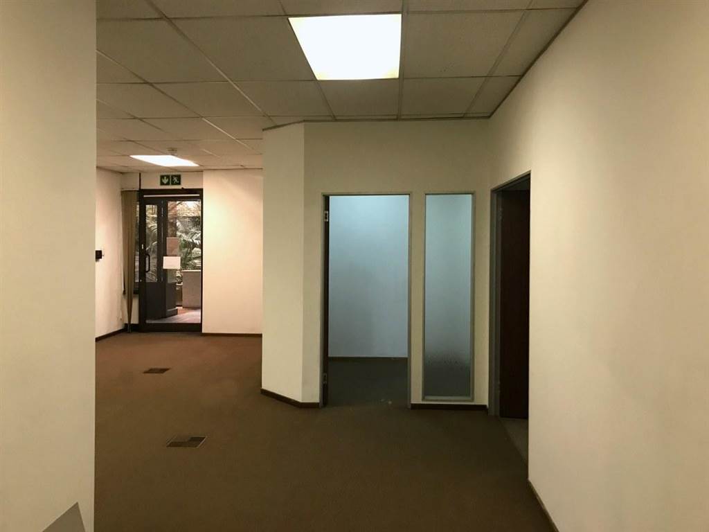 197  m² Office Space in Bedfordview photo number 11