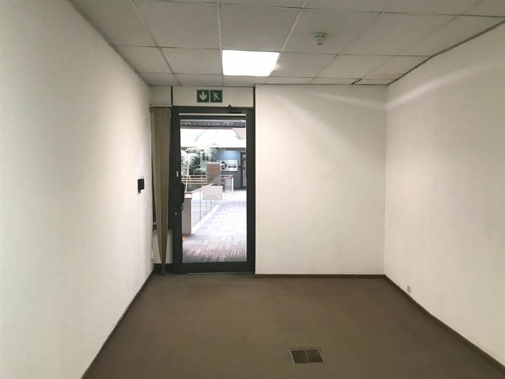 197  m² Office Space in Bedfordview photo number 5
