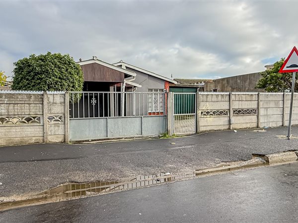 3 Bedroom House 3 Bedroom House