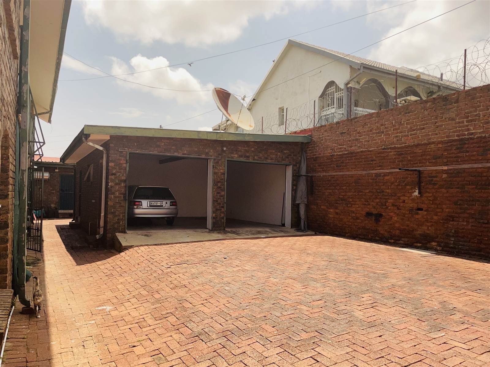 9 Bed House in Laudium photo number 4