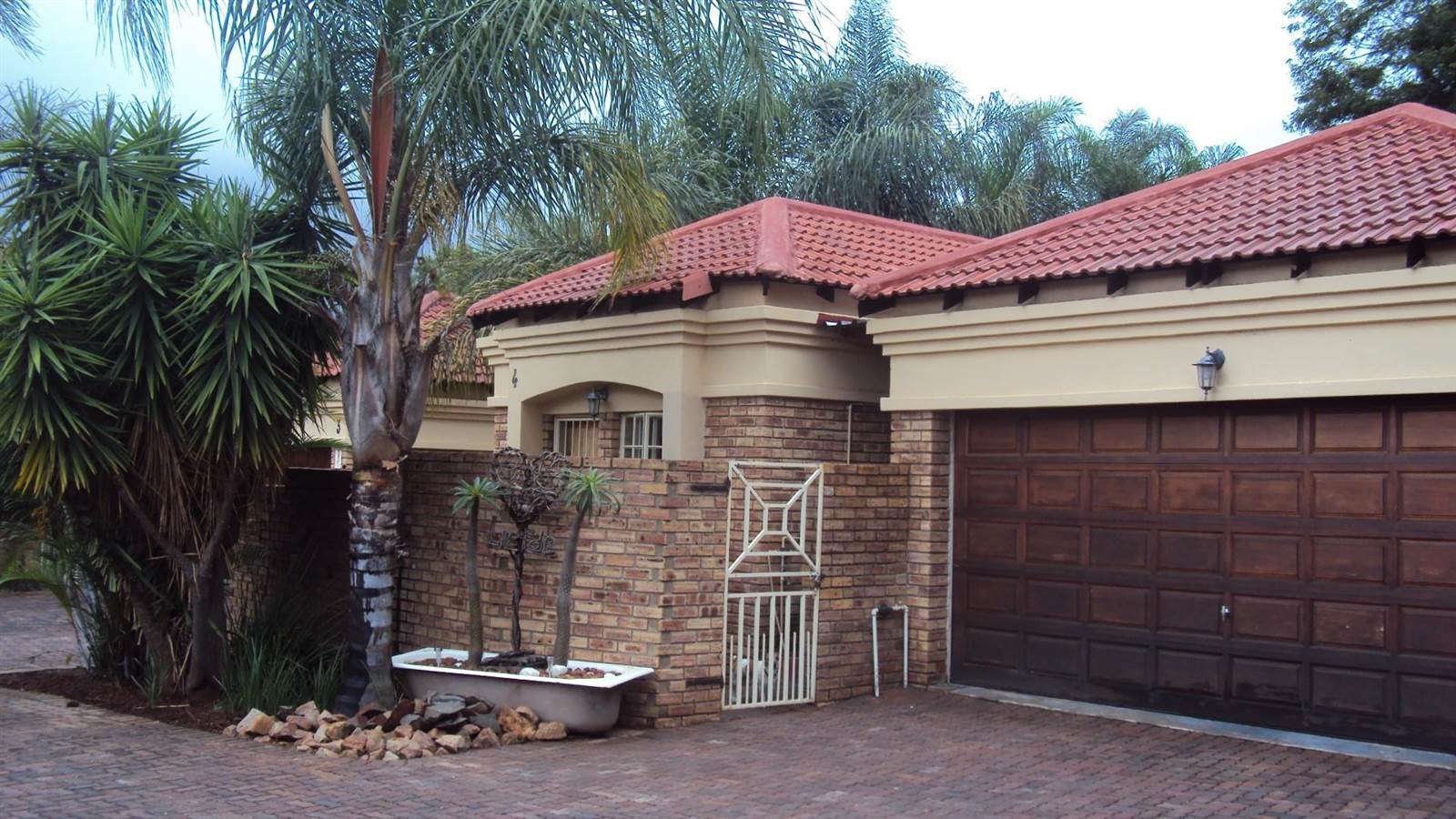 3 Bed Townhouse in Safari Gardens photo number 1