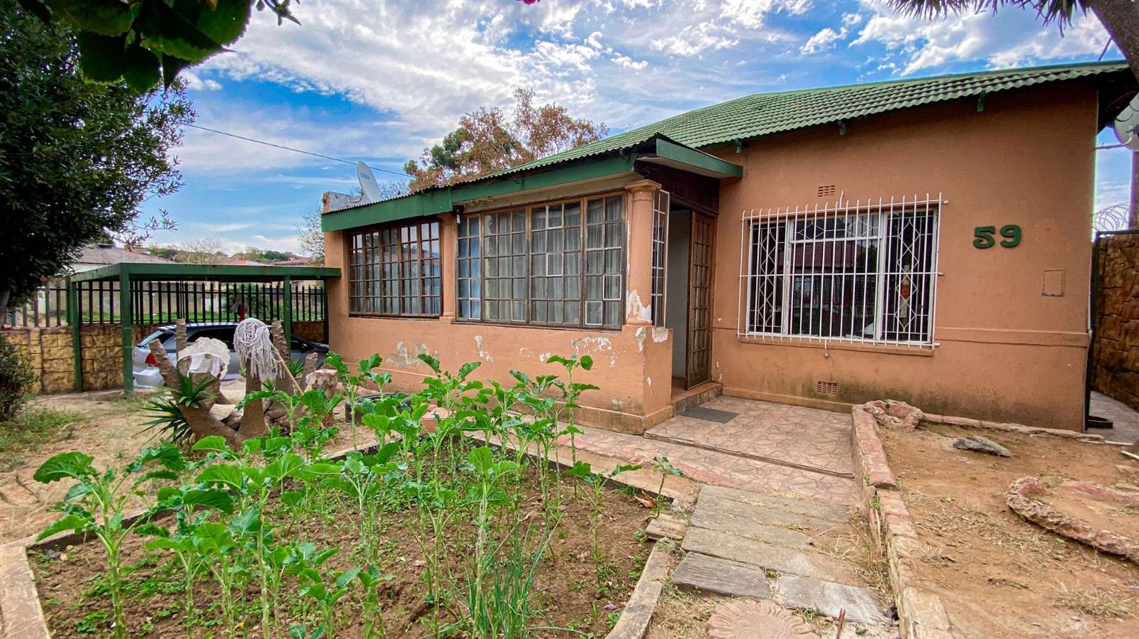 3 Bed House in Rosettenville photo number 1