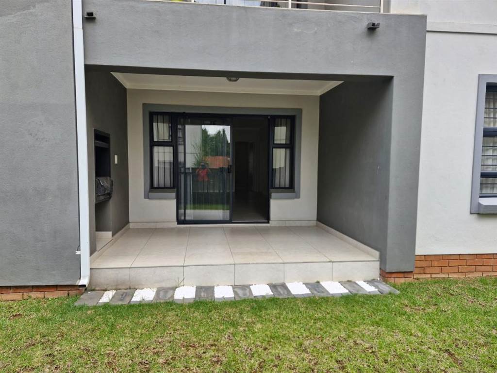 3 Bed Apartment in Modderfontein photo number 14