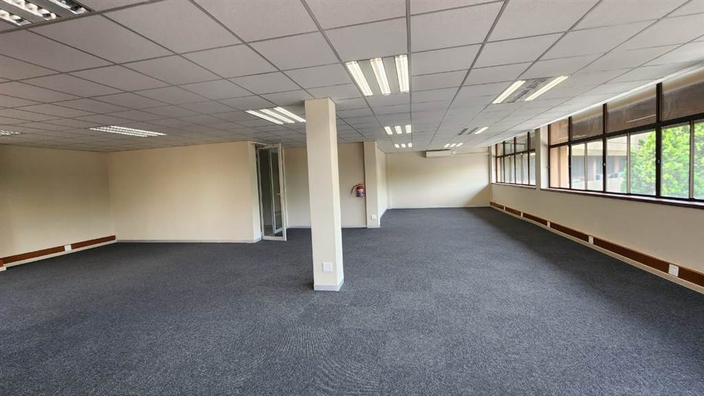 143  m² Commercial space in Centurion CBD photo number 14