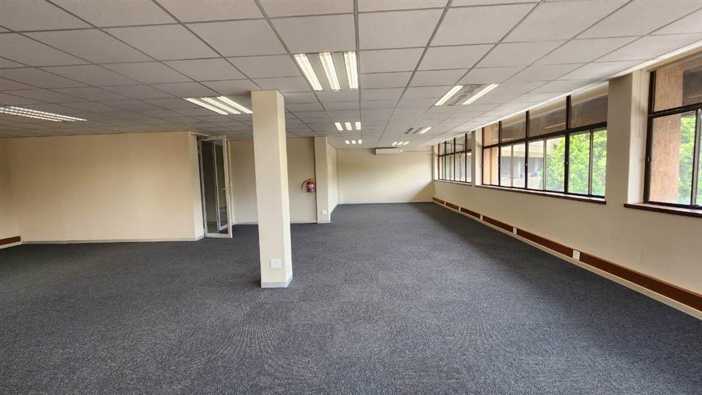 143  m² Commercial space in Centurion CBD photo number 10