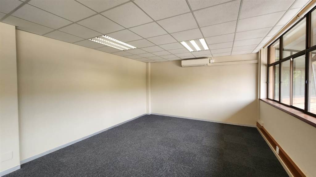 143  m² Commercial space in Centurion CBD photo number 30