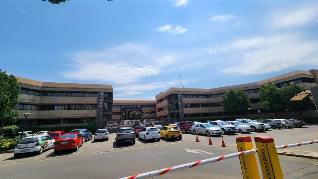 143  m² Commercial space in Centurion CBD photo number 1