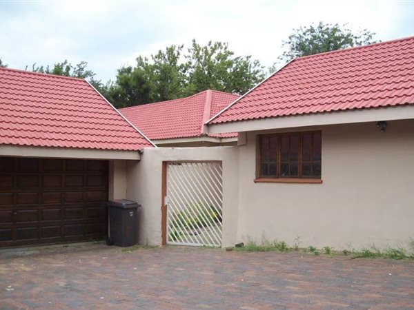 3 Bedroom House 3 Bedroom House