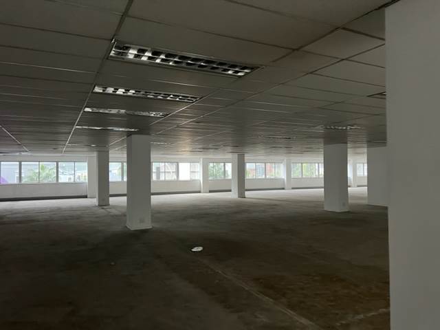2731  m² Commercial space in Cape Town City Centre photo number 11