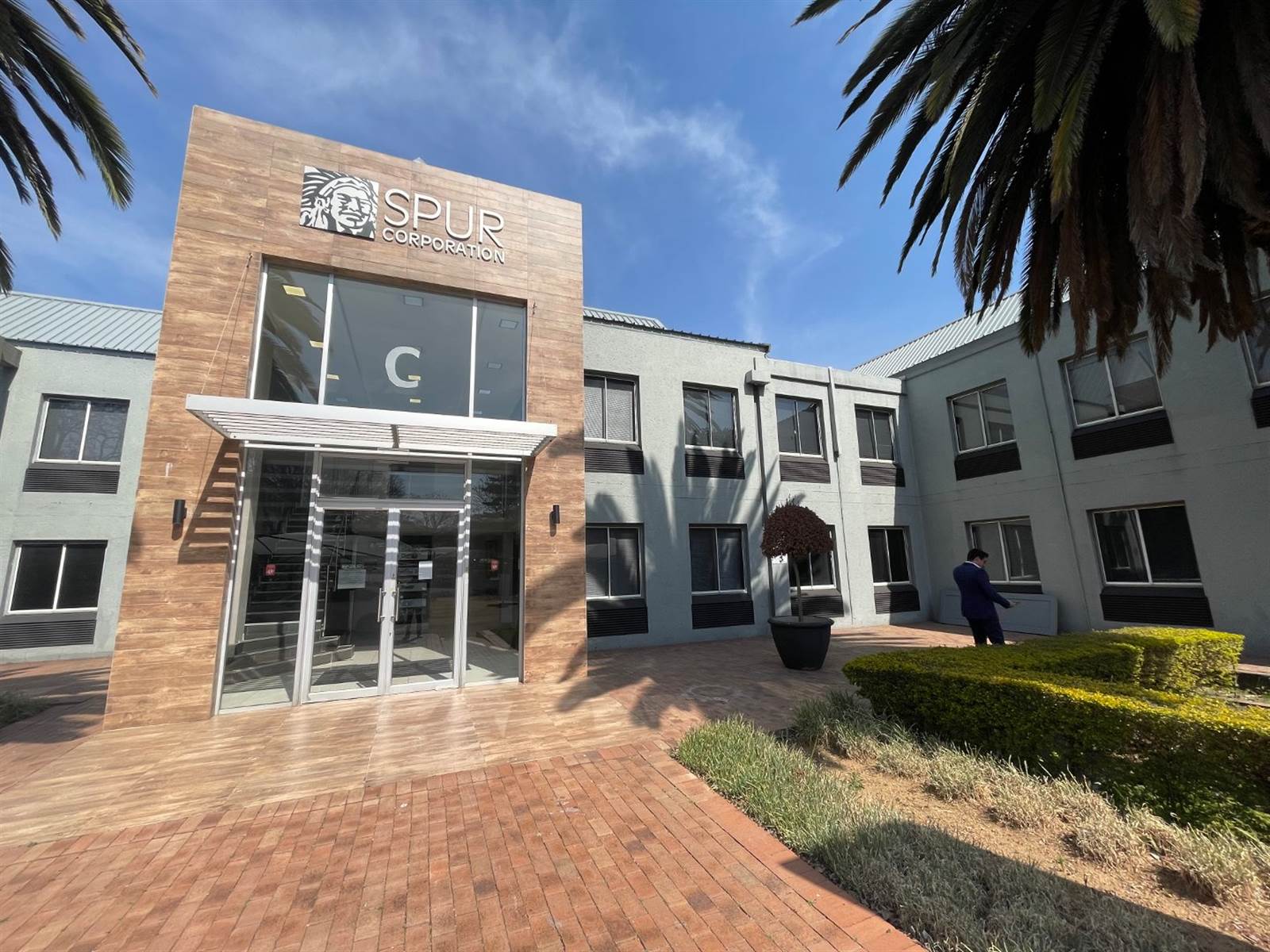 514  m² Commercial space in Woodmead photo number 2