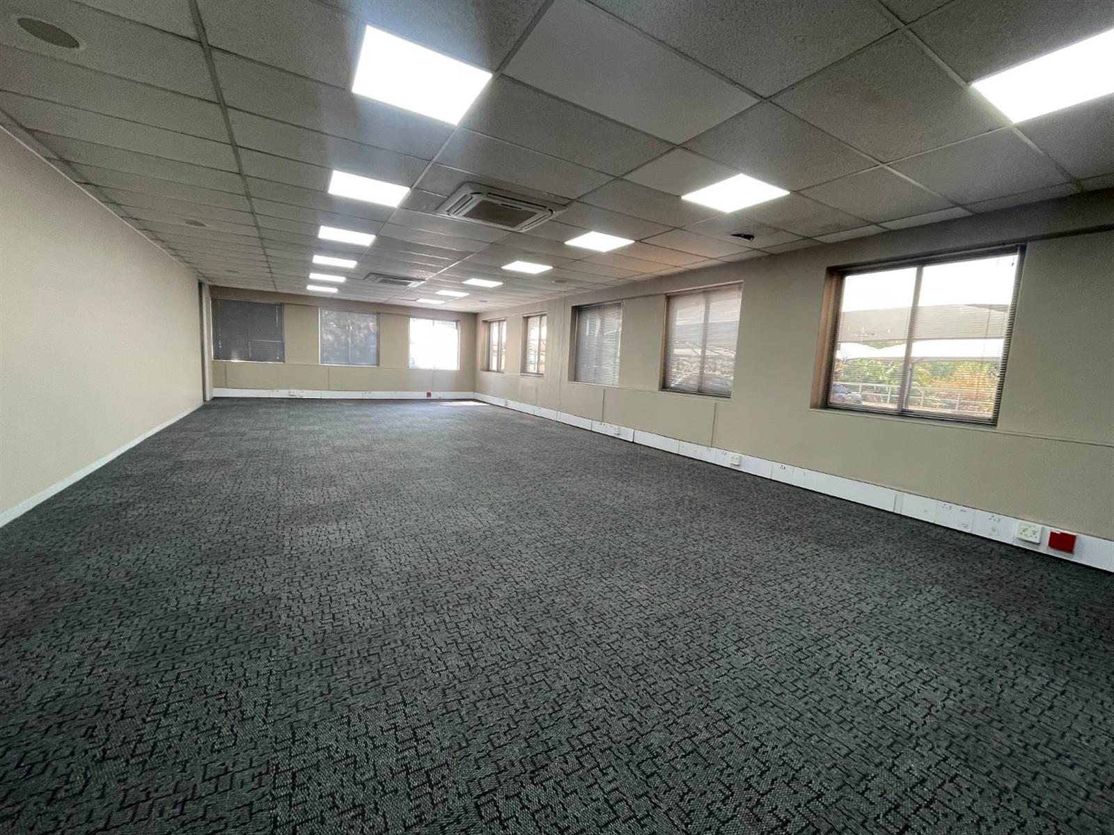 514  m² Commercial space in Woodmead photo number 16