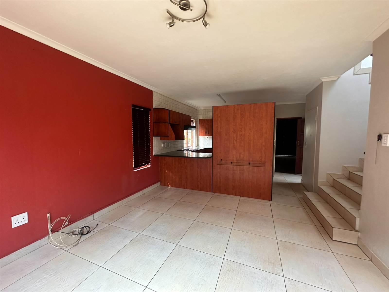 2 Bed Townhouse in Ruimsig photo number 5