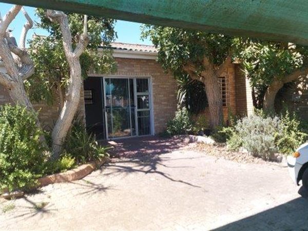 70  m² Office Space in Walmer