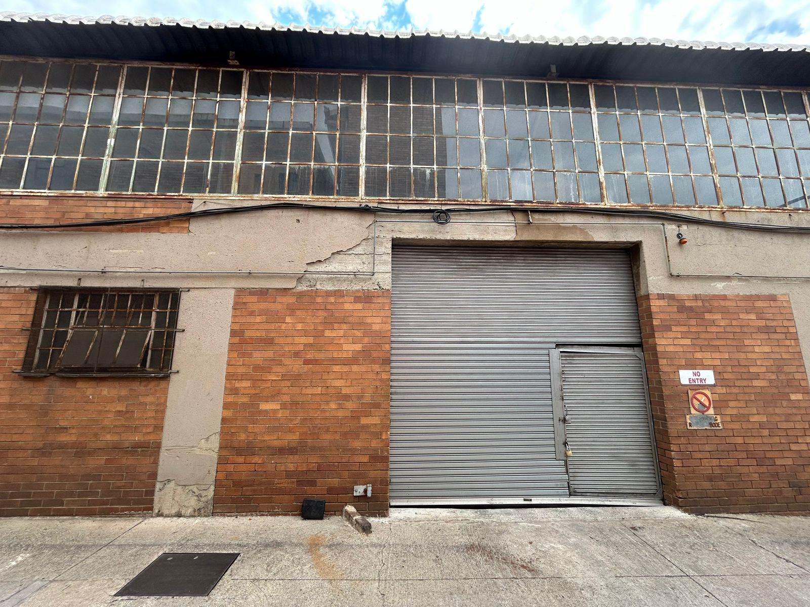 1720  m² Industrial space in Elandsfontein AH photo number 1