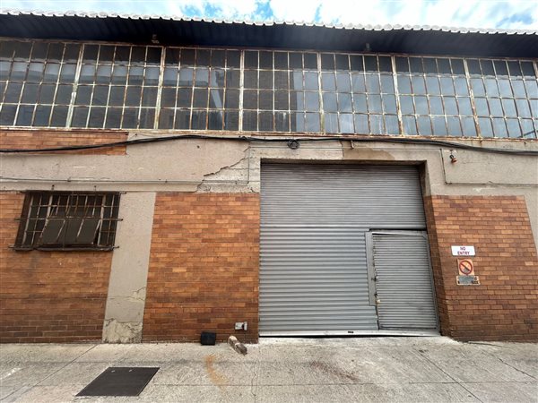 1720  m² Industrial space in Elandsfontein AH