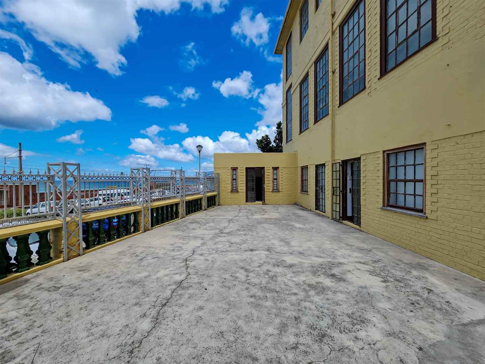 1300  m² Commercial space in Muizenberg photo number 12