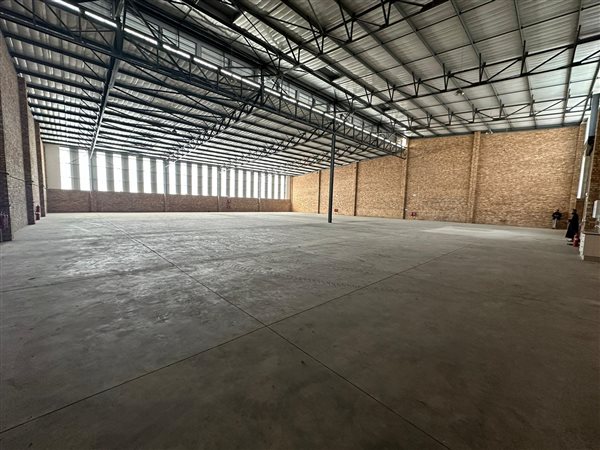 1 584  m² Industrial space