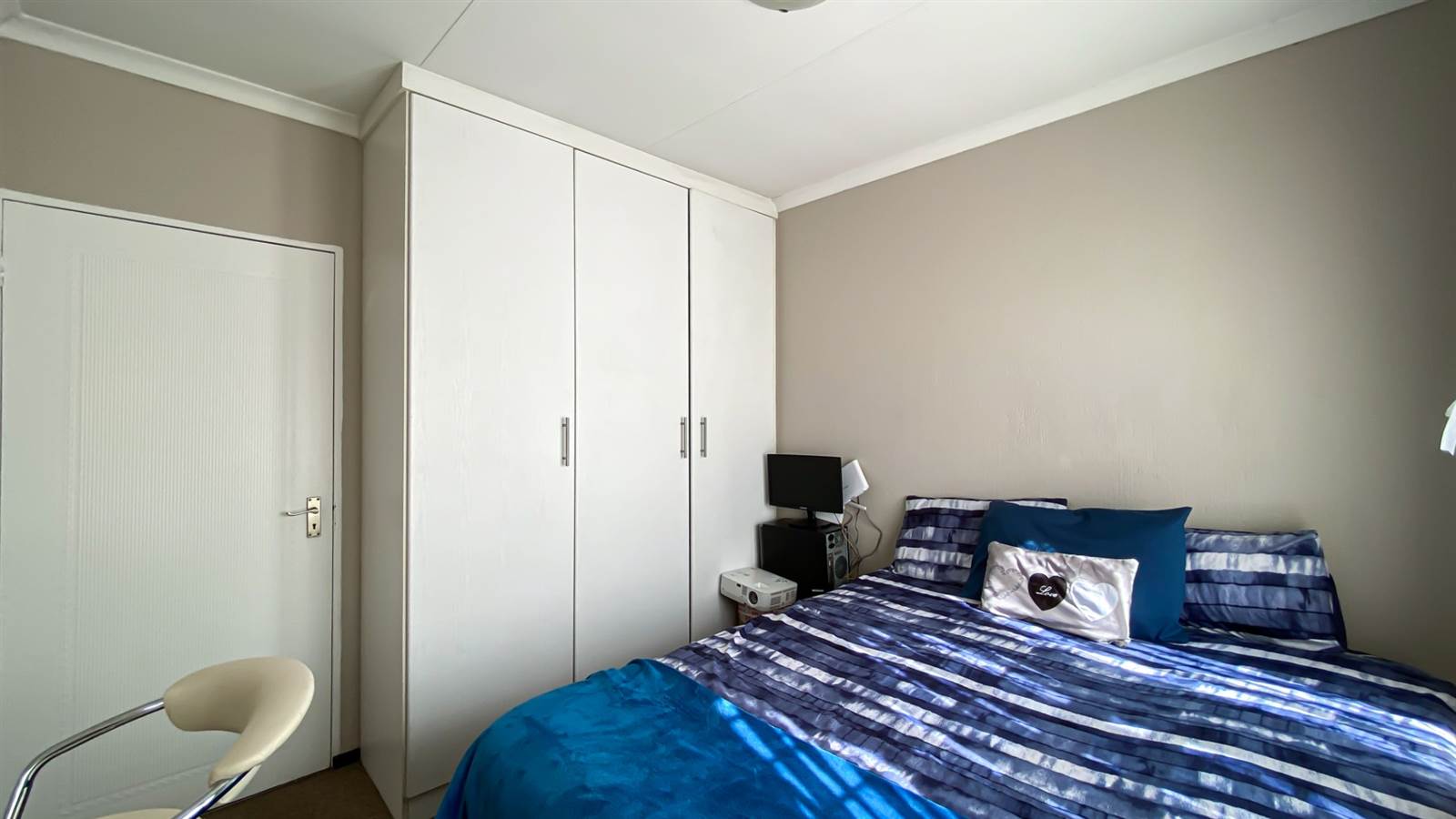 2 Bed Apartment in Honey Park photo number 20