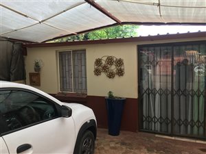 3 Bed House in Claremont