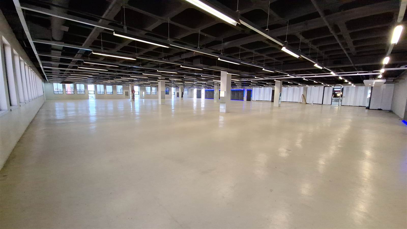 2543  m² Industrial space in Eastgate photo number 9