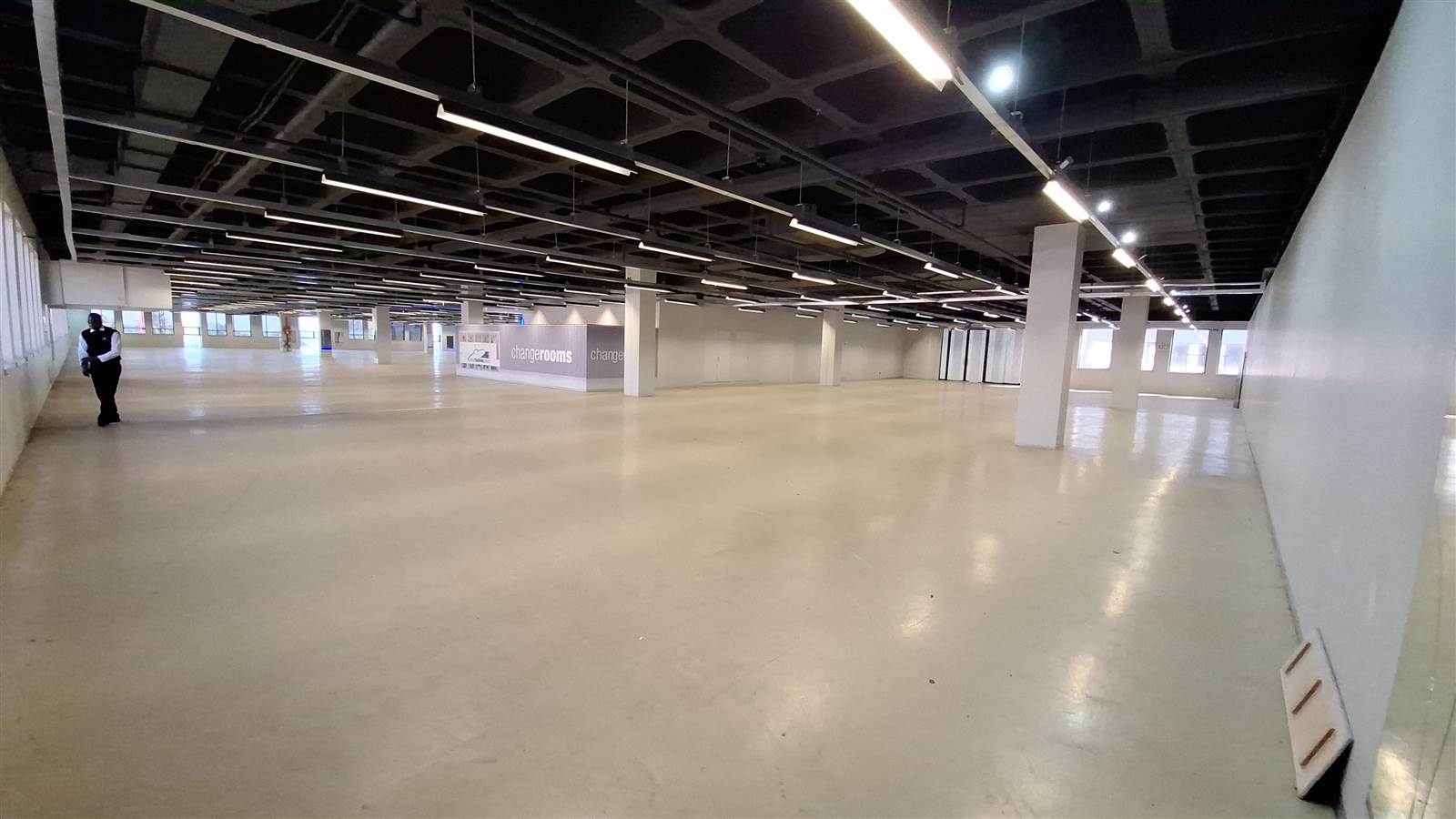 2543  m² Industrial space in Eastgate photo number 12