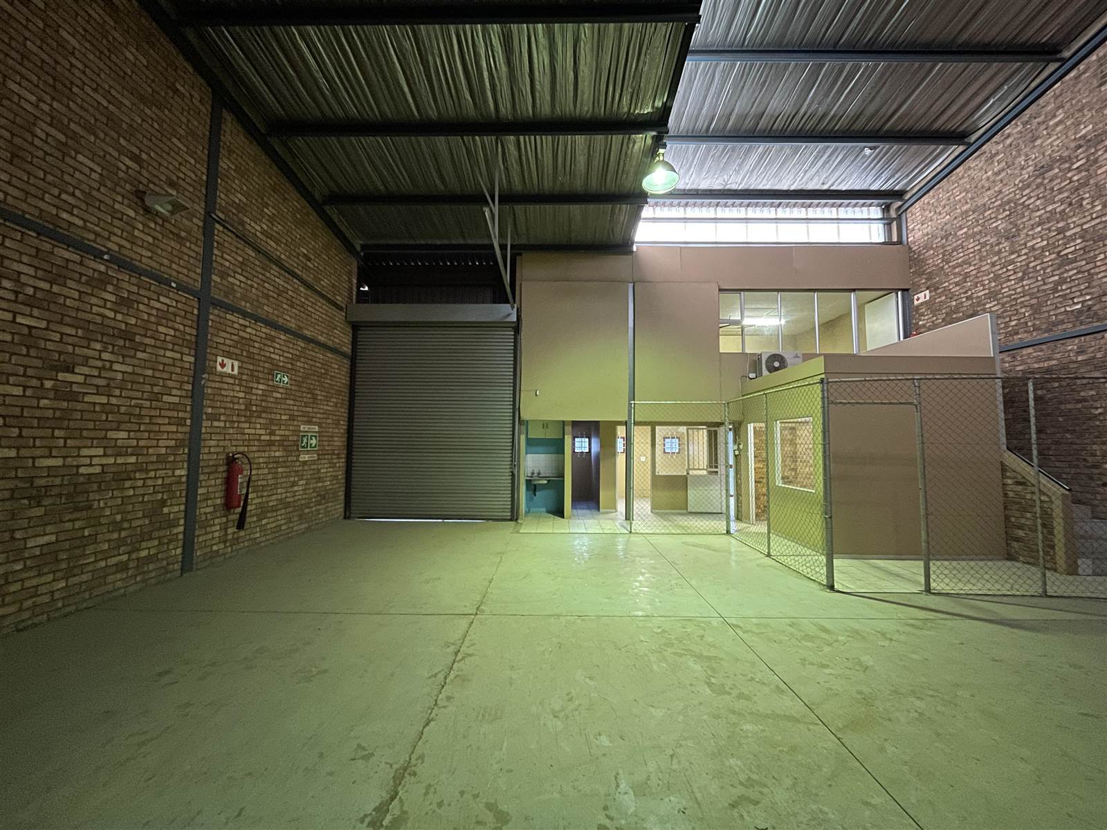 240  m² Industrial space in Driehoek photo number 21