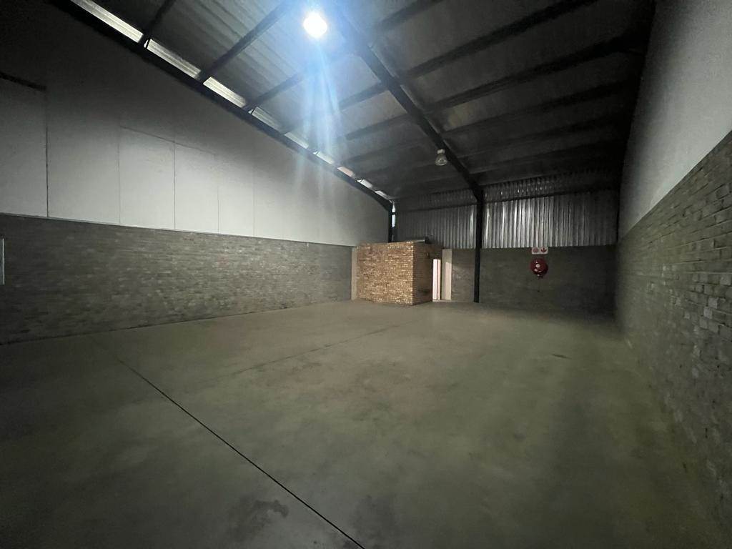 290  m² Industrial space in Brakpan North photo number 3