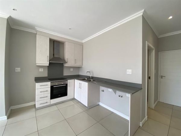 2 Bed Apartment in Hillcrest Park
